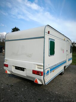 Prodáno Karavan Adria Unica 502 - francouzská postel - 2