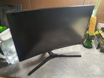 moderní pc monitor Samsung 24 - 2