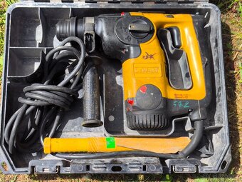 Příklepová vrtačka Dewalt, D25304 - 2