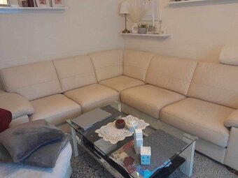 Kožená, rohová, rozkládací sedací souprava. - 2