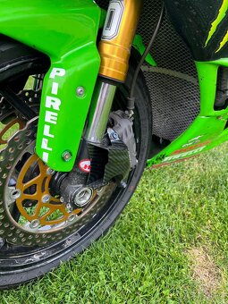 Kawasaki ZX6R Ninja - 2