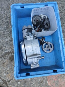 Motor Jawetta,krasny szav 2500kc - 2