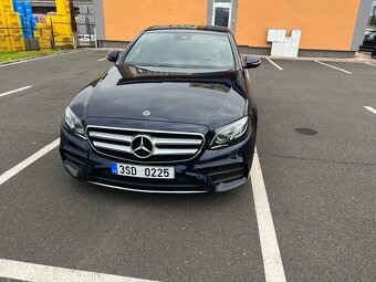 Mercedes Benz E 220d 4 matic AMG - 2