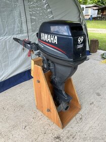 Závěsný lodní motor Yamaha Dolphin 9,9 - 2