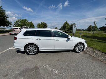 Passat B8 4MOT BiTDi 176kW Highline R-line - 2