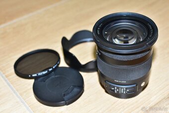 Sigma 17-70 mm F/2,8-4 DC MACRO Contemporary - 2