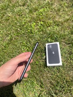 iPhone 11 Black 128GB, baterie 100% - 2