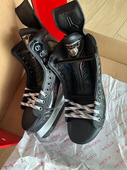 Nové brusle CCM Jetspeed FT8 Pro 💥 - 2