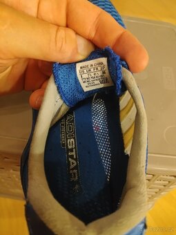 TRETRY DLOUHÉ TRATĚ ADIDAS ADISTAR ST 7,5UK - 2