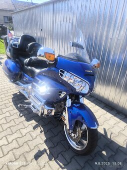 Honda GL 1800 Gold wing - 2