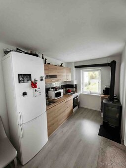 🏡 K pronájmu útulný byt 1+KK v zahradním domku–Brno, Ivanov - 2