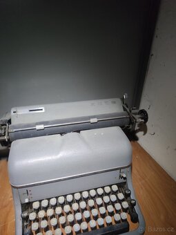 Psací stroj Zeta 50.léta - 2