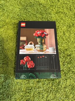 LEGO Icons 10328 Kytice růží NOVÉ - 2