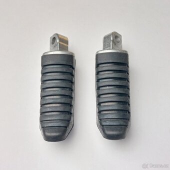 Zadní stupačky Suzuki GSF, Bandit, GSX1300, GSF, SV, SFV - 2