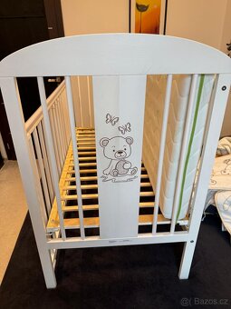 Dětská postýlka se stahovací bočnicí - 2