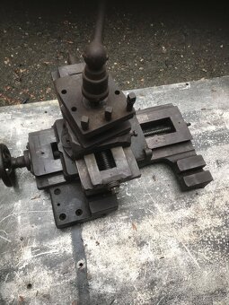 Suport na soustruh - 2