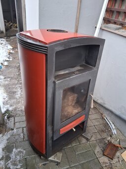 Krbová kamna s výměníkem. - 2