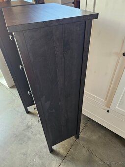 HEMNES KOMODY ČERNOHNĚDÉ - 2