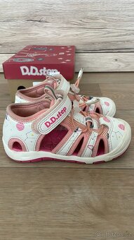 Dívčí sandálky vel. 26 - 2