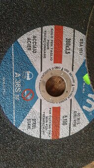 Řezné kotouče na kov 300 mm (ocel) – 2 ks - 2