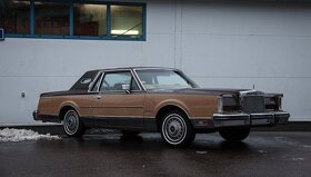 Lincoln Continental Mark VI - 2