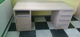 Prodám kancelářký dřevěný stůl - 2