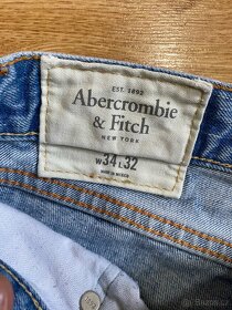 Modré džíny značky Abercormbie & Fitch - 2