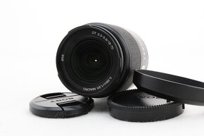 Sony 18-70mm f/3.5-5.6 Macro sony A - 2