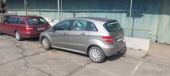 Mercedes benz B180 - 2