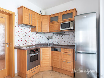 Pronájem bytu 2+kk, Kamelova, Záběhlice,  22450 Kč/měs, 52 m - 2