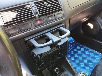 VW golf IV 1.6 - 2