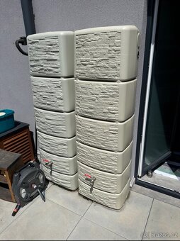 Nádrž na dešťovou vodu o objemu 300 litrů - 2