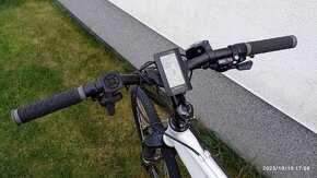 PRODÁM - Trekové kolo s EVBIKE středovým motorem - 2