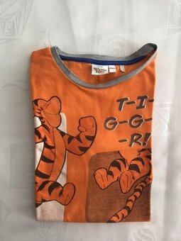 Tričko s dl. rukávem - oranžové s tygrem, vel. 134 = 50 Kč - 2