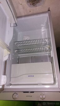 Absorpční lednice Dometic - 2