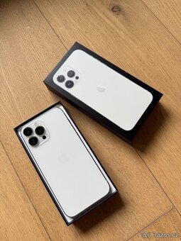 Apole iPhone 13 Pro Max 128GB stříbrný - 2
