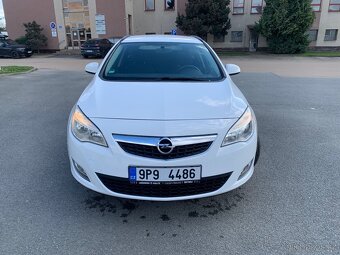 Opel Astra j - 2