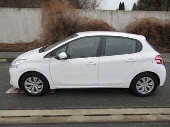 Peugeot 208 1.2i nové v ČR 55000 Km - 2