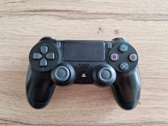 Playstation 4 Slim, PS4 Slim 1TB TICHÁ - vyčištěná - 2