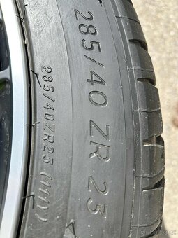 Originální 23″ AMG kola s letními pneumatikami Continental - 2