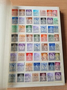 Album se známkami. - 2