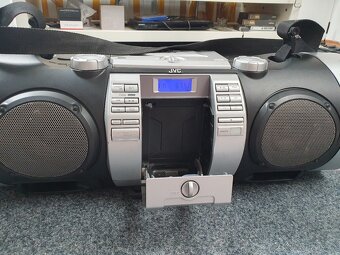 JVC RV-NB50 Ghettoblaster Powered Woofer CD systém - 2