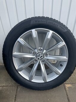 VW Passat  Continental Winter Contact 215/55 R17 94 H - 2