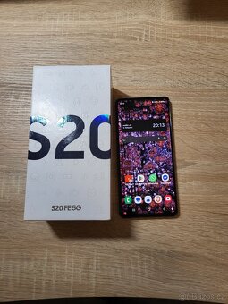 Samsung Galaxy S20 FE Dual SIM – 256 GB, modrý, výborný stav - 2