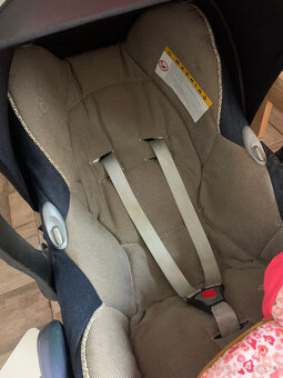 Monitor dechu, vajíčko maxi cosi + isofix, přebalovací - 2