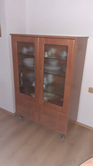 Skříňka do jídelny - 2