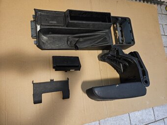 BMW E36 loketní opěrka sedan Touring coupé - 2