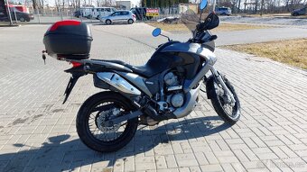 Honda Transalp 700, rok 2008 - 2