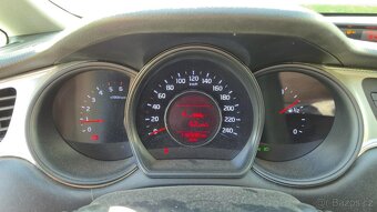 Kia Ceed; 1.6 CRDI ; 2016; 153 000 km - 2