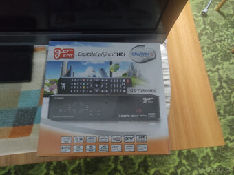 Prodám TV Sony KDL 46 EX 715 - 2